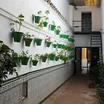 Konukevi Patio Cordobes *