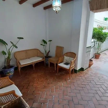 Konukevi Patio Cordobes